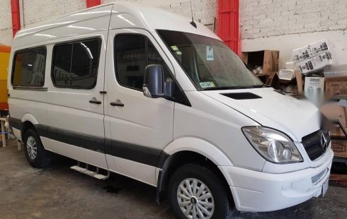 Pongo a la venta cuanto antes posible un Mercedes-Benz Sprinter en excelente condicción
