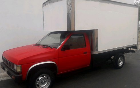 No te pierdas un excelente Nissan NP300 2001 Manual en Nuevo León