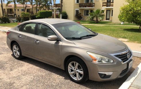 Nissan Altima Advance 2013