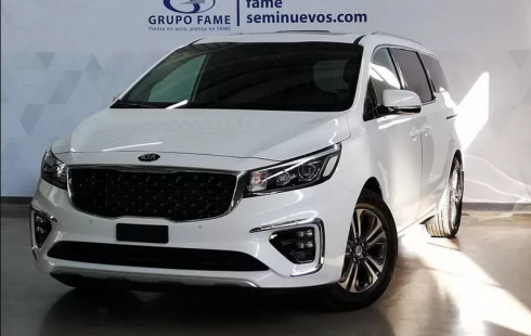 Quiero vender urgentemente mi auto Kia Sedona 2019 muy bien estado