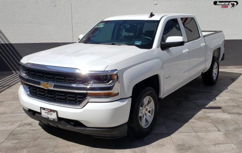 Pongo a la venta cuanto antes posible un Chevrolet Silverado en excelente condicción