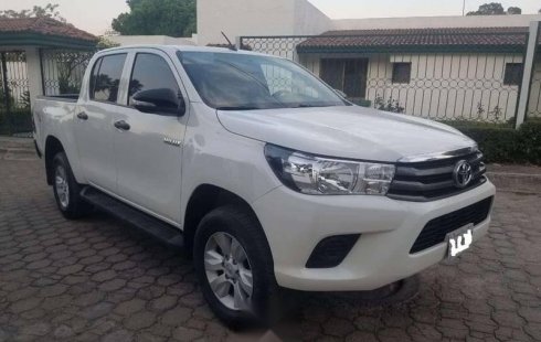 No te pierdas un excelente Toyota Hilux 2016 Manual en Zapopan
