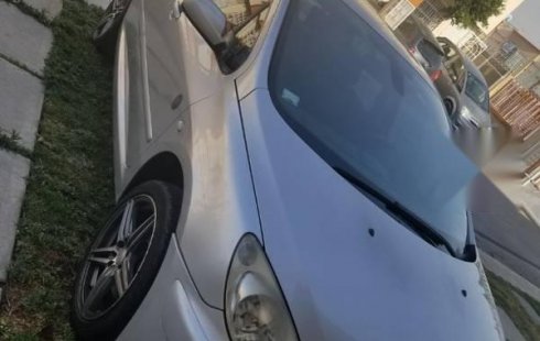 Coche impecable Peugeot 307 con precio asequible