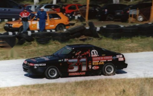 Vendo un Nissan Hikari por cuestiones económicas