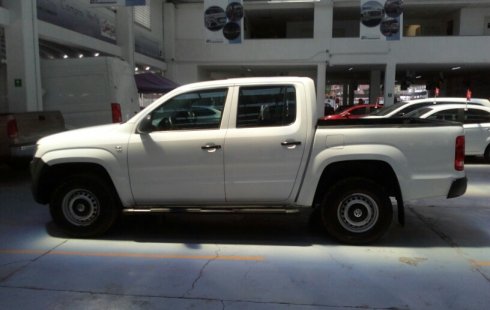 Carro Volkswagen Amarok 2015 de único propietario en buen estado