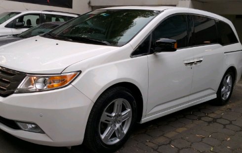 Un carro Honda Odyssey 2013 en Ciudad de México