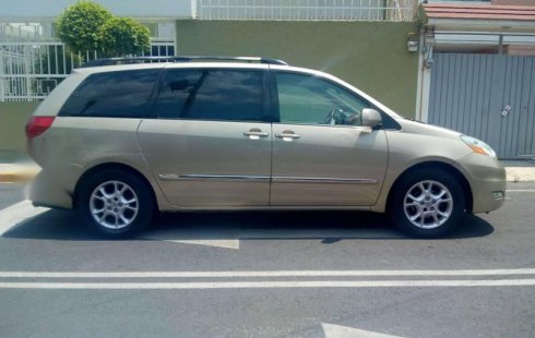 Quiero vender inmediatamente mi auto Toyota Sienna 2006