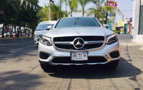 Pongo a la venta cuanto antes posible un Mercedes-Benz Clase GLC en excelente condicción