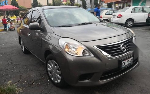 Nissan Versa 2012 en Venustiano Carranza