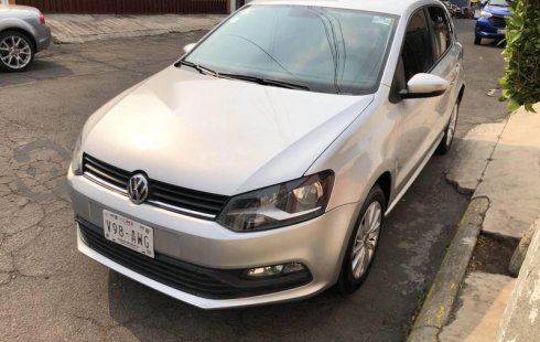 Me veo obligado vender mi carro Volkswagen Polo 2017 por cuestiones económicas
