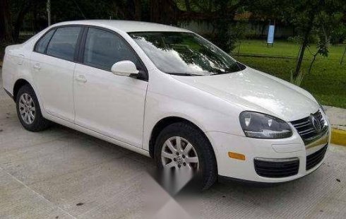 Pongo a la venta cuanto antes posible un Volkswagen Bora en excelente condicción a un precio increíblemente barato