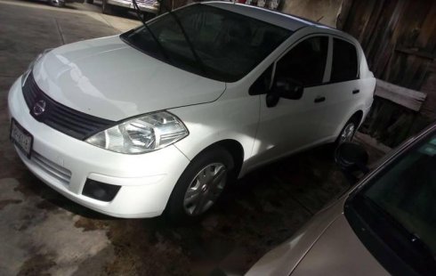 Tengo que vender mi querido Nissan Tiida 2011 en muy buena condición