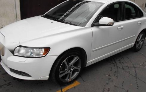 Tengo que vender mi querido Volvo S40 2012 en muy buena condición
