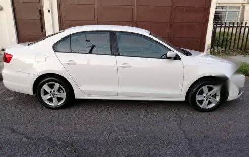 Urge!! Un excelente Volkswagen Jetta 2012 Manual vendido a un precio increíblemente barato en Zapopan