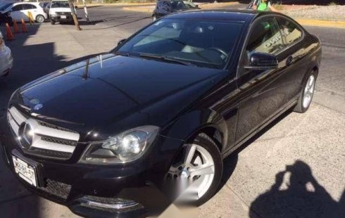 Auto usado Mercedes-Benz Clase C 2014 a un precio increíblemente barato