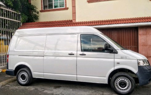 Vendo un Volkswagen Eurovan impecable