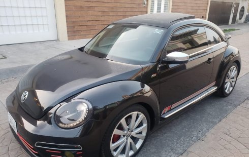 Quiero vender urgentemente mi auto Volkswagen Beetle 2015 muy bien estado