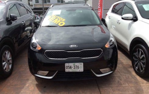 Un carro Kia Niro 2018 en Zapopan