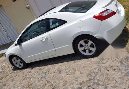 Pongo a la venta un Honda Civic en excelente condicción