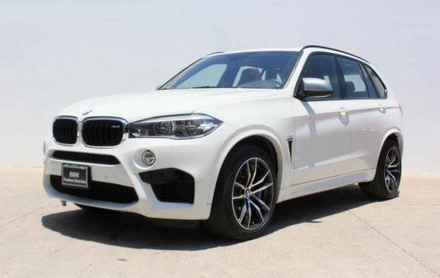 Carro BMW X5 2018 de único propietario en buen estado