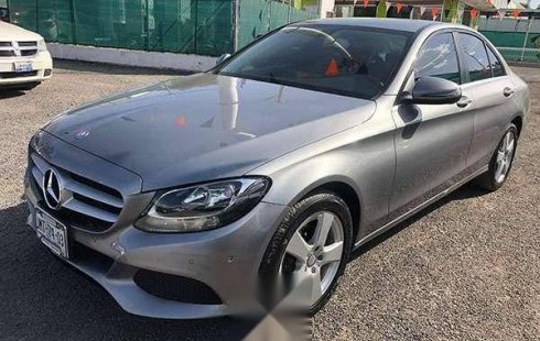 Auto usado Mercedes-Benz Clase C 2017 a un precio increíblemente barato