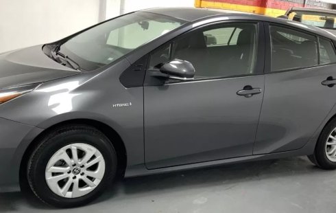 Vendo un Toyota Prius por cuestiones económicas