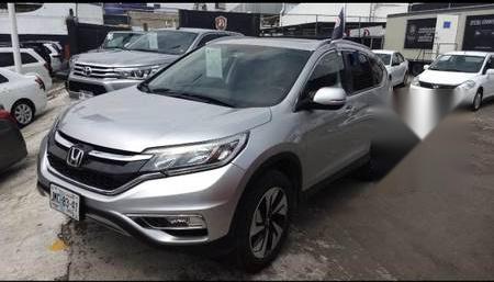 Pongo a la venta un Honda CR-V en excelente condicción