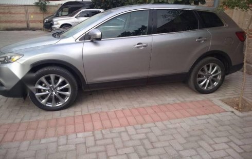 Se vende un Mazda CX-9 de segunda mano