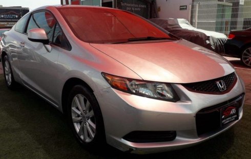 Tengo que vender mi querido Honda Civic 2012 en muy buena condición