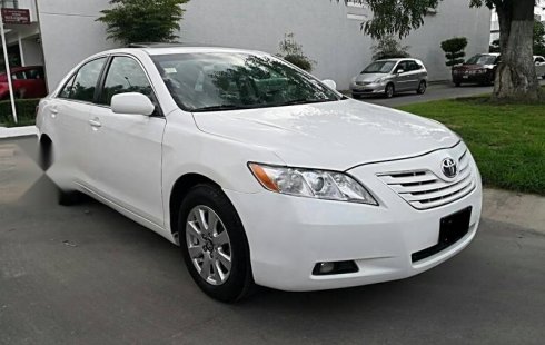 Pongo a la venta cuanto antes posible un Toyota Camry en excelente condicción