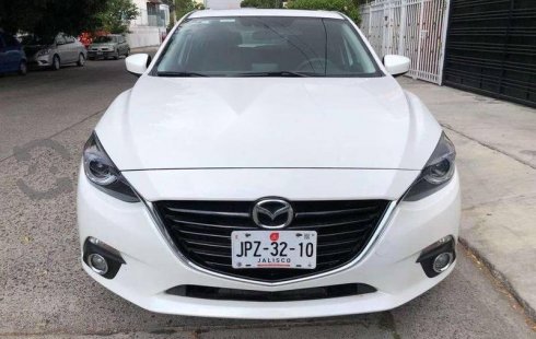 SHOCK!! Un excelente Mazda 3 2015, contacta para ser su dueño