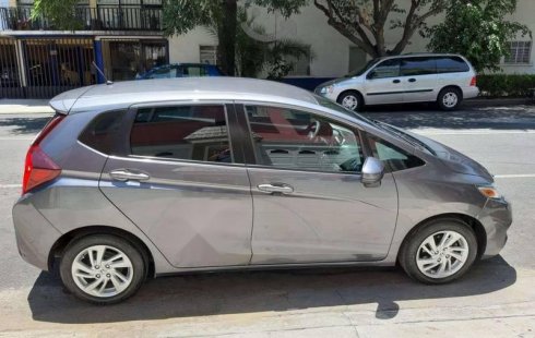 Un carro Honda Fit 2017 en Benito Juárez