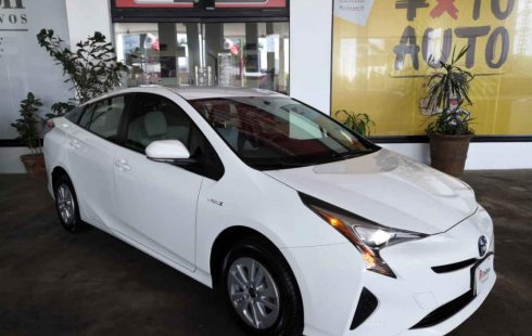 Quiero vender urgentemente mi auto Toyota Prius 2017 muy bien estado