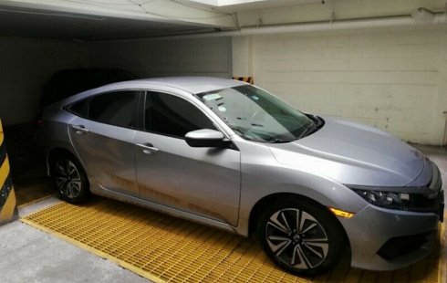 Coche impecable Honda Civic con precio asequible