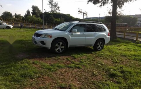 Pongo a la venta cuanto antes posible un Mitsubishi Endeavor en excelente condicción a un precio increíblemente barato
