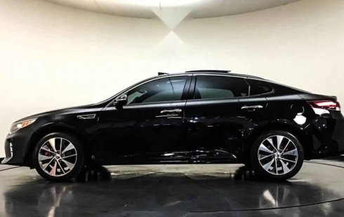 Un Kia Optima 2016 impecable te está esperando