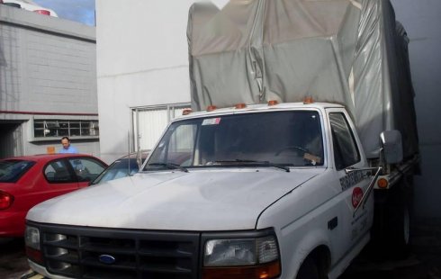 Vendo un carro Ford F-350 1995 excelente, llámama para verlo