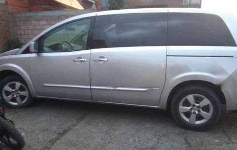 Vendo un carro Nissan Quest 2007 excelente, llámama para verlo