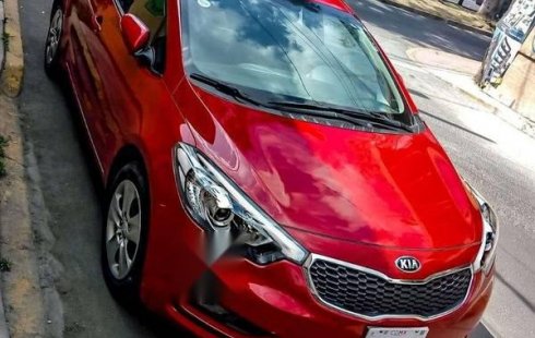 Pongo a la venta cuanto antes posible un Kia Forte en excelente condicción