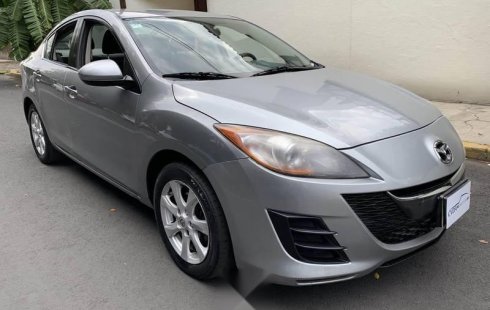 Vendo un Mazda 3 por cuestiones económicas