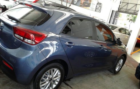 Me veo obligado vender mi carro Kia Rio 2018 por cuestiones económicas