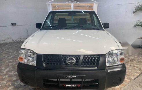 Vendo un carro Nissan Estacas 2011 excelente, llmama para verlo