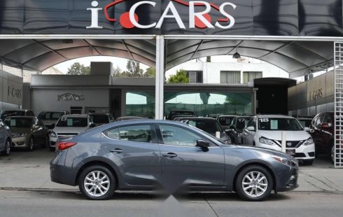 Vendo un Mazda 3 por cuestiones económicas