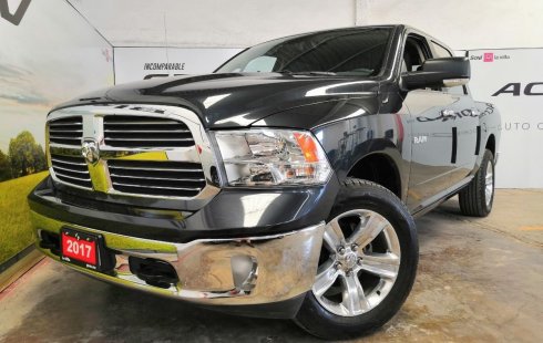Un carro Dodge RAM 2017 en Gustavo A. Madero