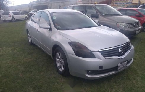 Quiero vender urgentemente mi auto Nissan Altima 2007 muy bien estado