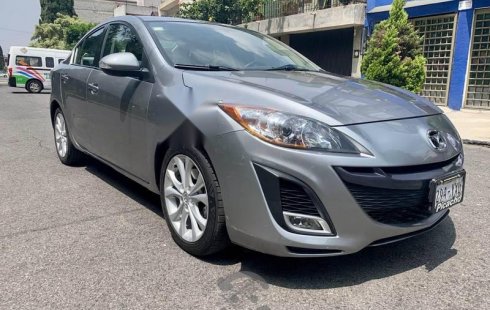 Pongo a la venta cuanto antes posible un Mazda 3 en excelente condicción