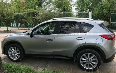 Un Mazda CX-5 2015 impecable te está esperando