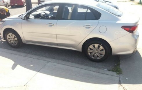 Quiero vender urgentemente mi auto Kia Rio 2019 muy bien estado