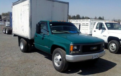 Pongo a la venta cuanto antes posible un Chevrolet C3500 en excelente condicción