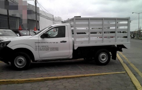 En venta un Nissan NP300 2017 Manual en excelente condicin